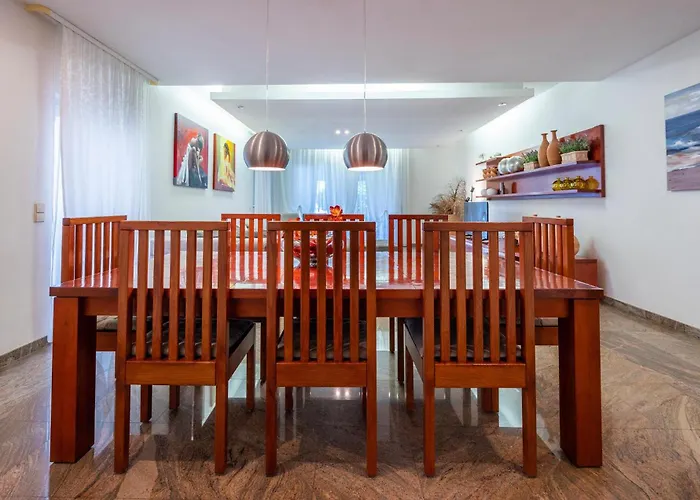شقة 3 Bedroom Awesome In *