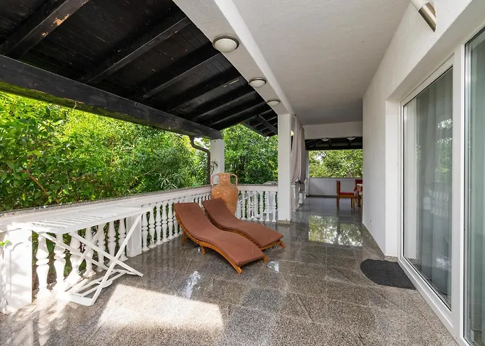 3 Bedroom Awesome In * بولا